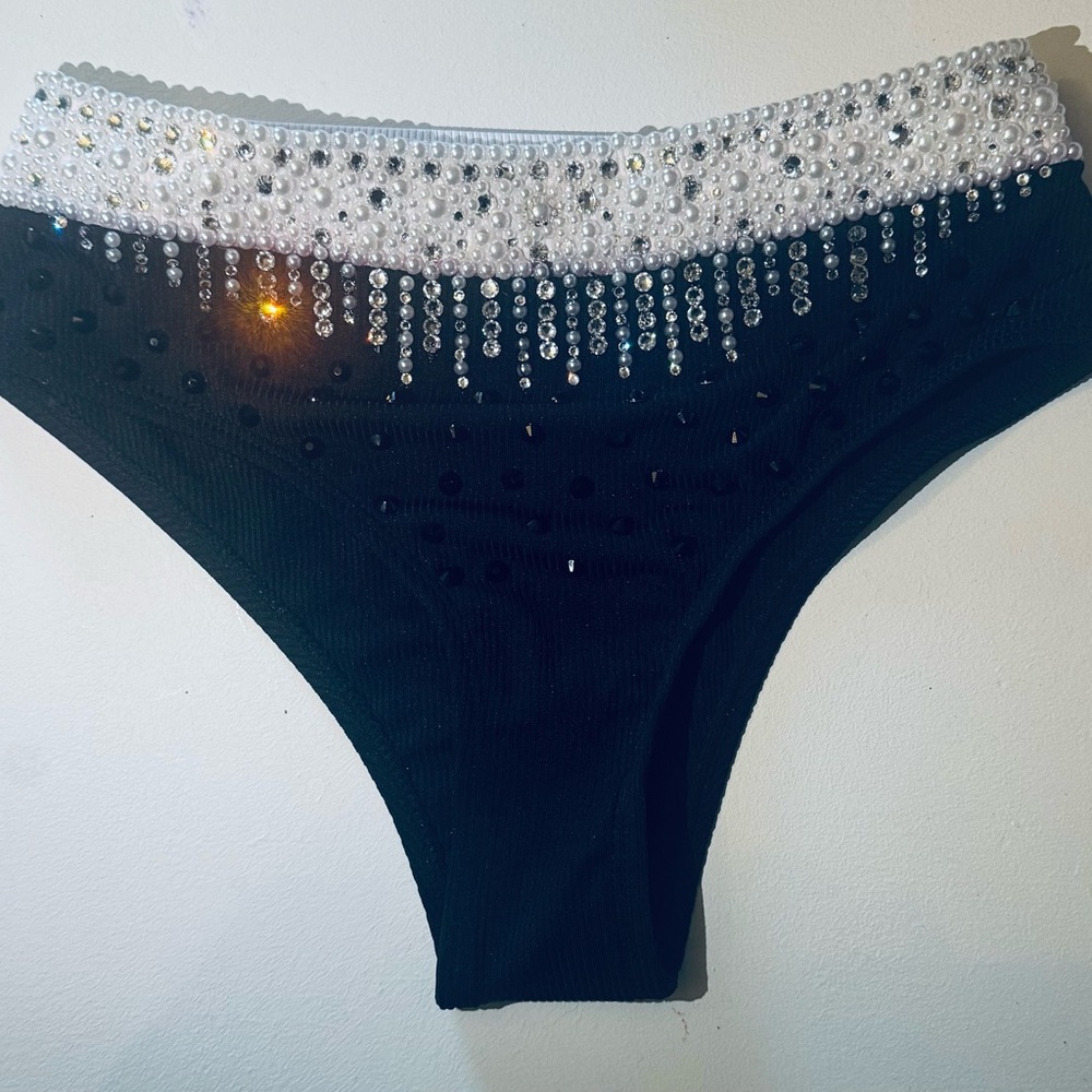 Pearl & Rhinestone One-Shoulder Black Crop Top - Picture 5 of 8